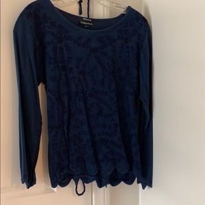 Long-sleeved navy blue embroidered top